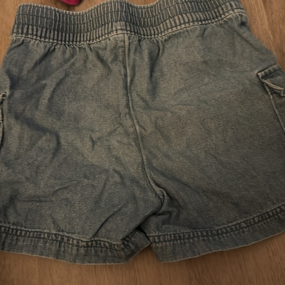 Three pairs of little girls shorts size 7/8 - Picture 6 of 10